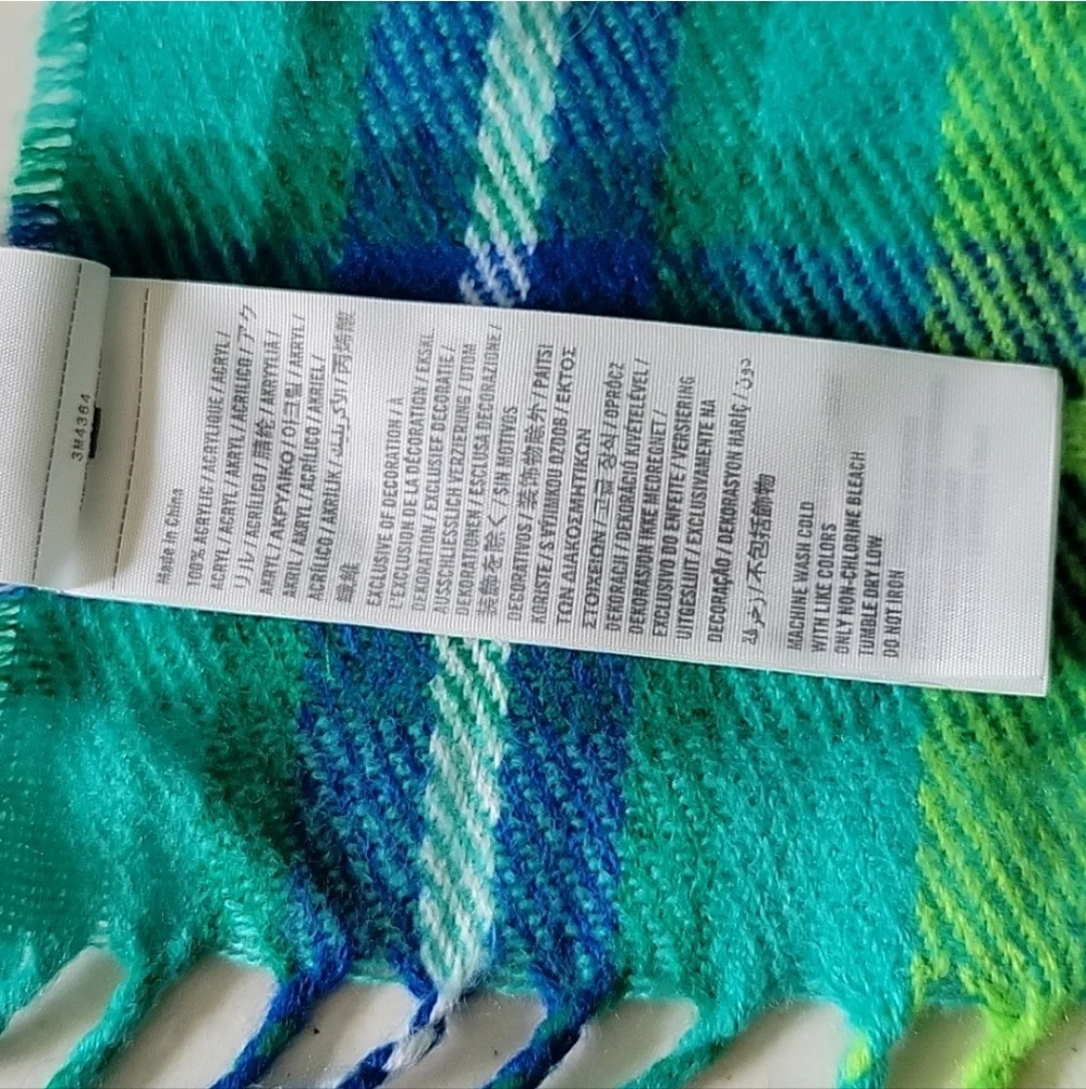 hollister california green, blue, pink & white tartan plaid knit fringe Scarf